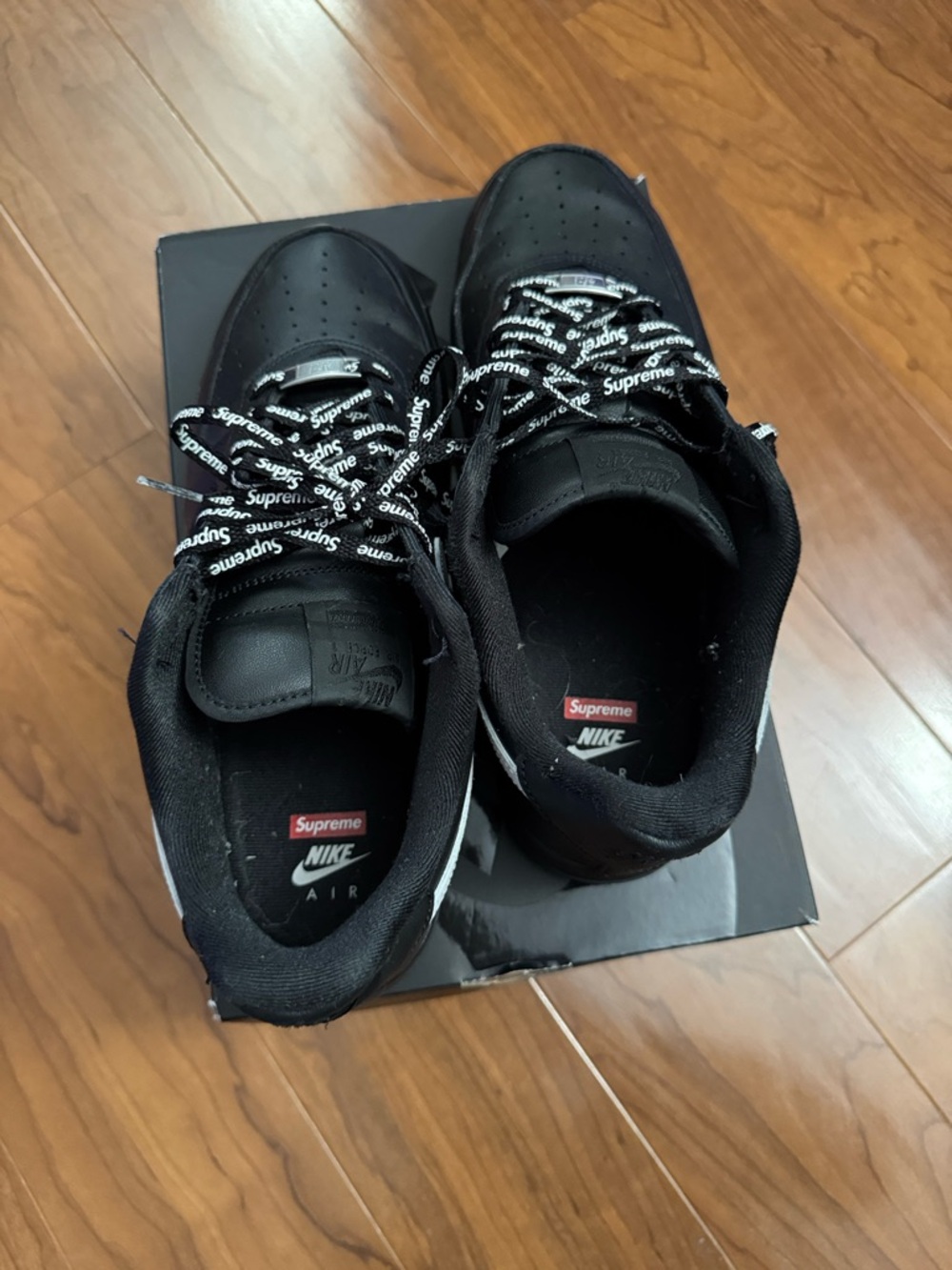Supreme Black Sneakers AF1 with White Swoosh - Picture 6 of 9